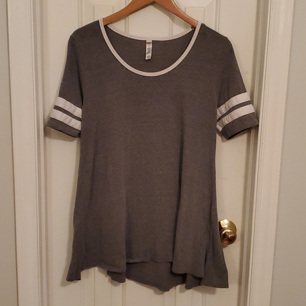 Lularoe perfect tee
